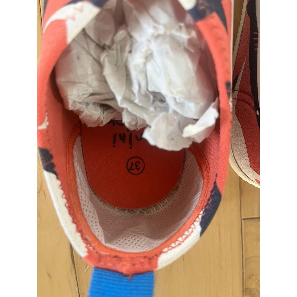 Mini Boden Water Sand Shoes Shark Slip On Ready for Outdoors! EU 37 Boys 5.5 - Picture 3 of 5